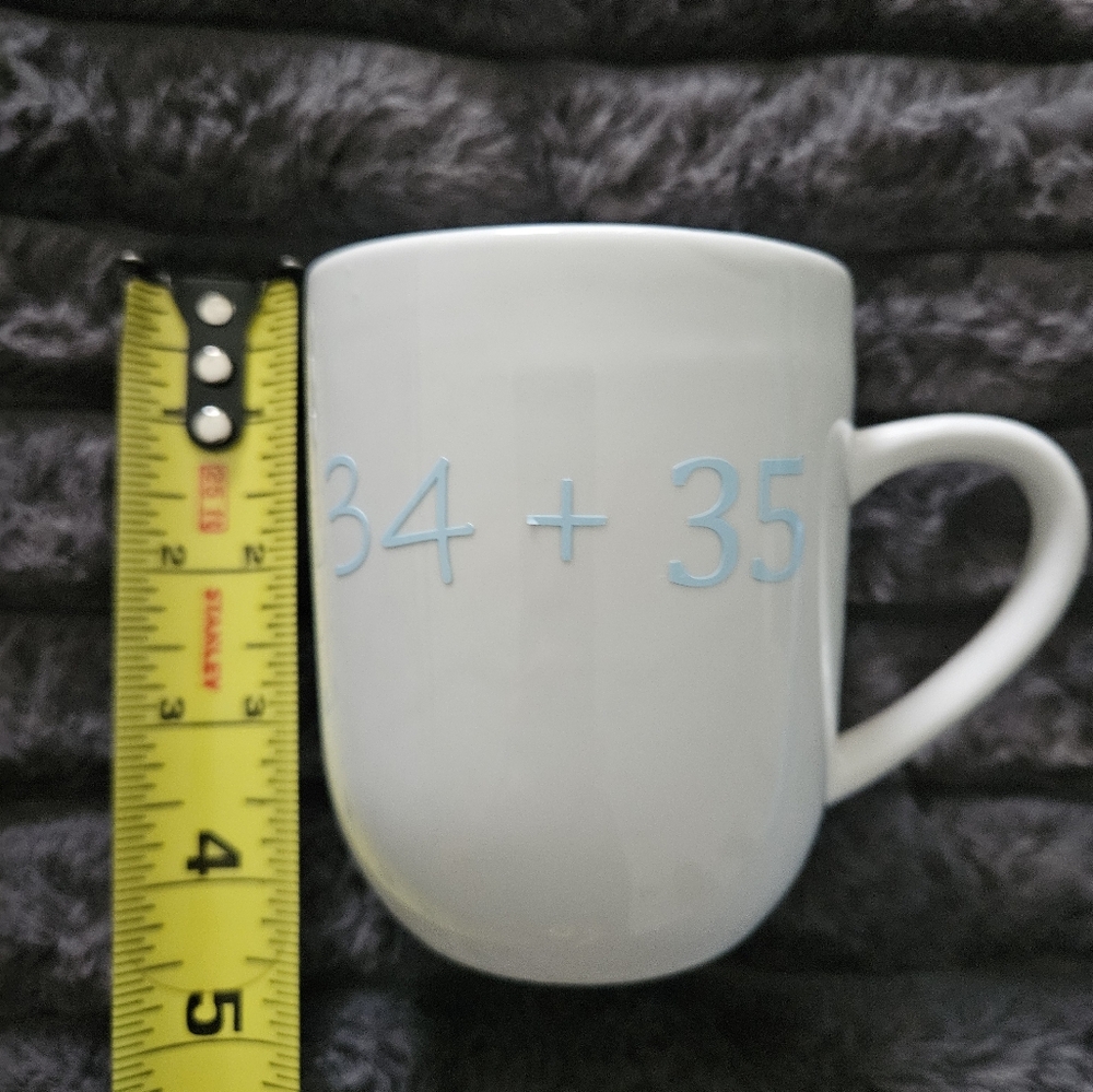Ariana Grande R.E.M. Saturn Neon Desk Light Cloud Socks 34+35 Mug & Cloud Box - Picture 11 of 14